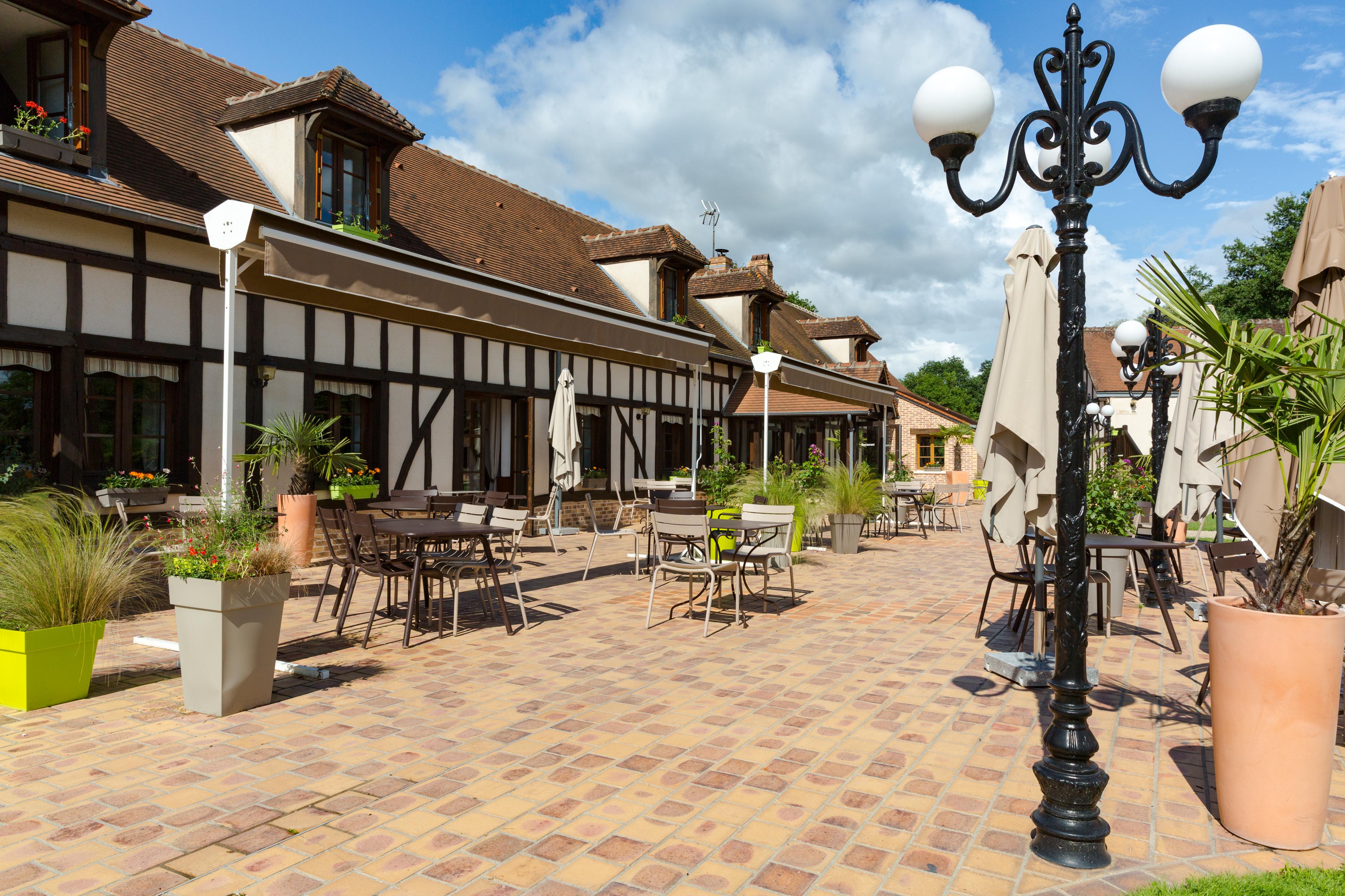 L'Oree Des Chenes, The Originals Relais La Ferte-Saint-Aubin Luaran gambar