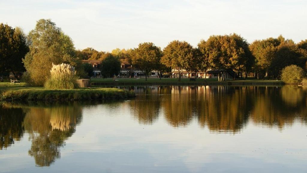 L'Oree Des Chenes, The Originals Relais La Ferte-Saint-Aubin Luaran gambar